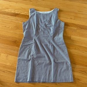 Casual Corner Blk & white check short sleeveless dress size 16. Lined